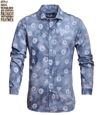 立體鏤空與平鋪靜物 古斯廣告的淘寶服裝攝影藝術(shù)