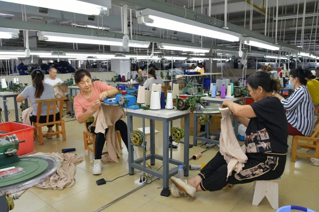 跨越兩千公里扎風箏非遺世家改服蝶變秀